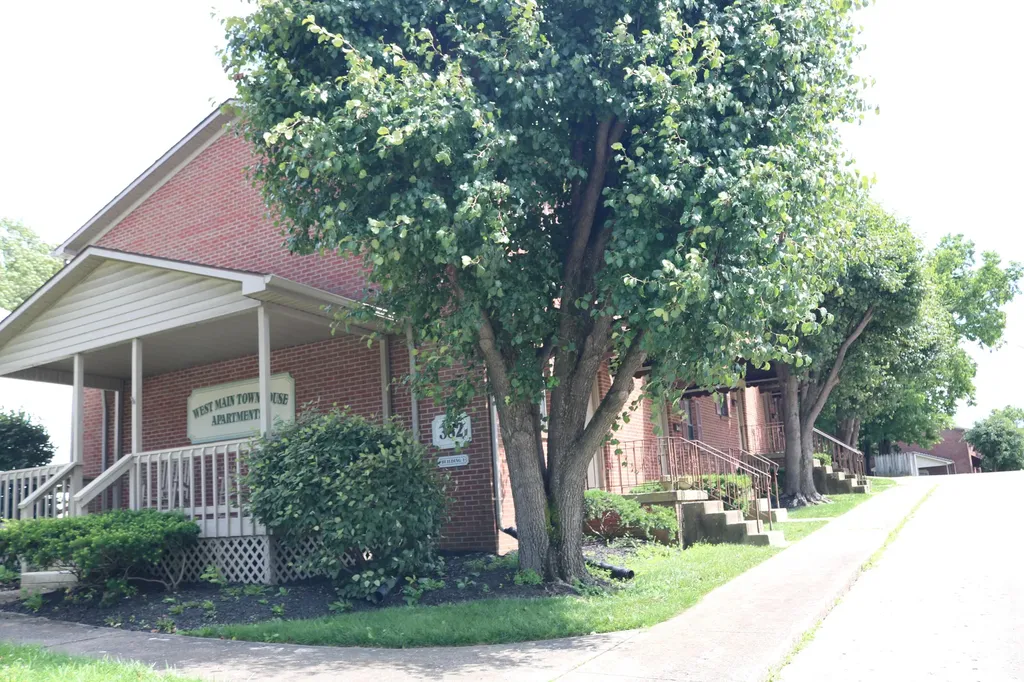 382 W Main Street Carlisle KY 40311