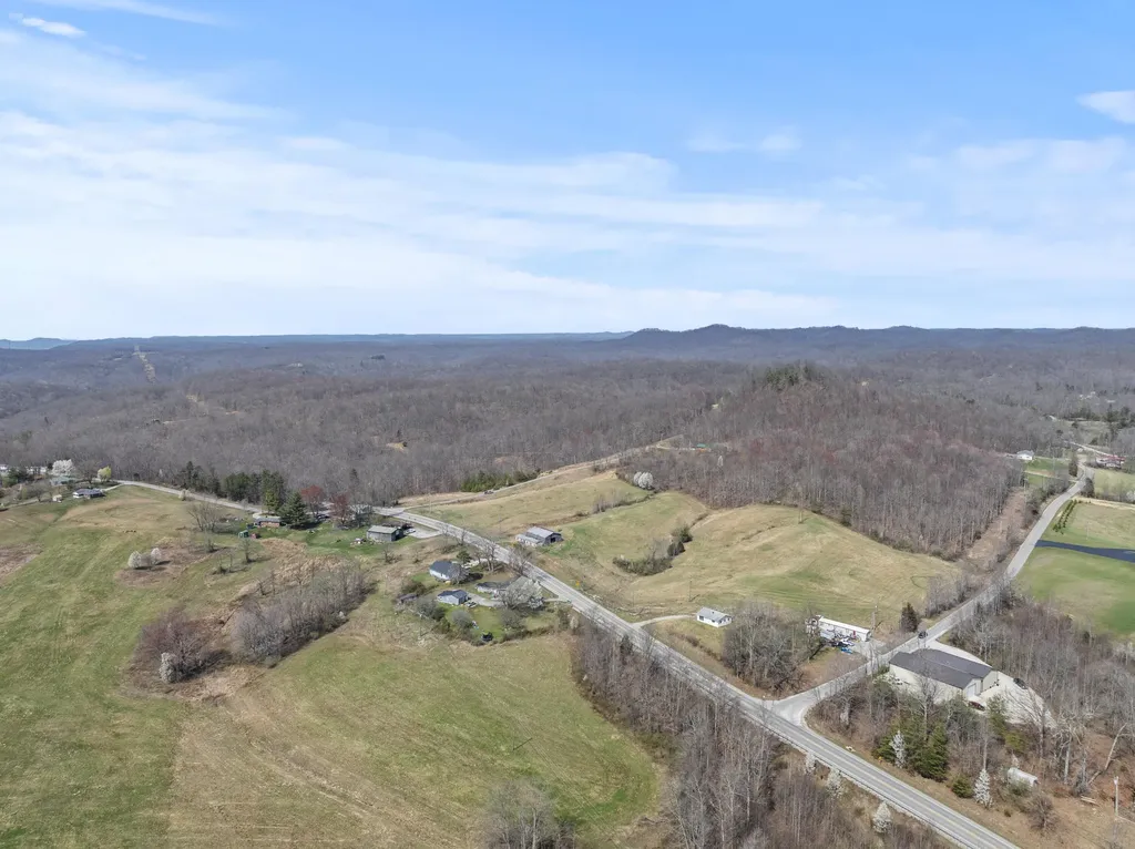 7220 Flemingsburg Road Morehead KY 40351