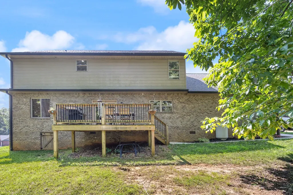 162 Summer Breeze Drive Somerset KY 42503