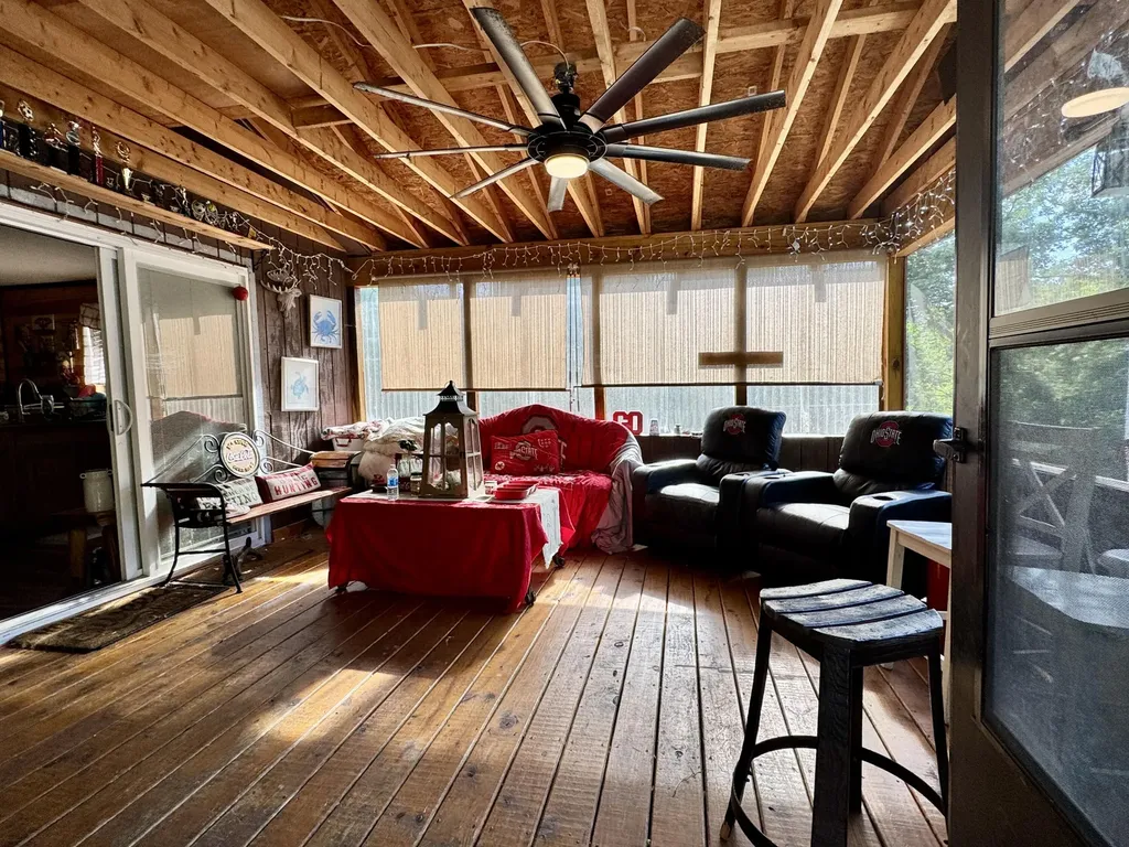 135 Mt Hope Road Morehead KY 40351