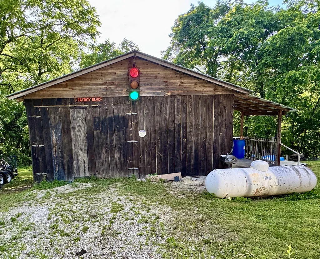 135 Mt Hope Road Morehead KY 40351
