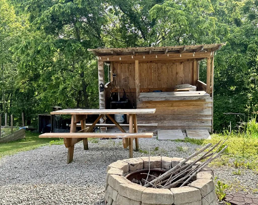 135 Mt Hope Road Morehead KY 40351