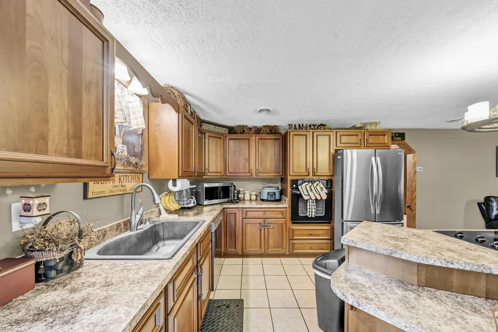 72 Blevins Lane Vanceburg KY 41179