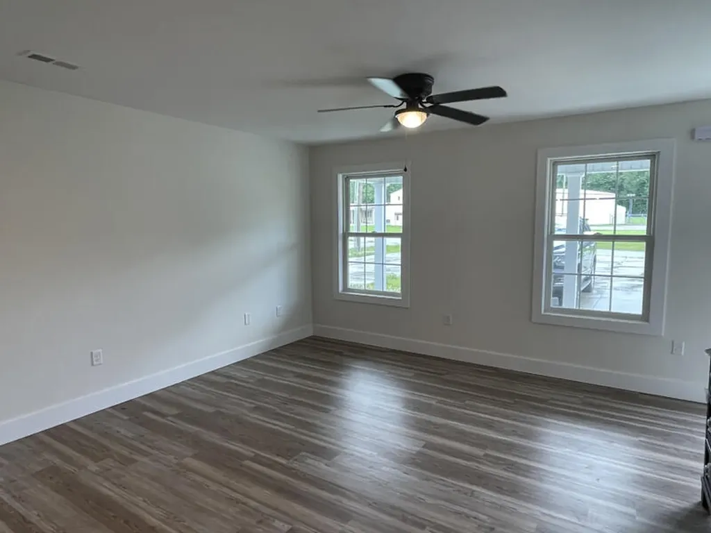 124 Highway 1611 Russell Springs KY 42642