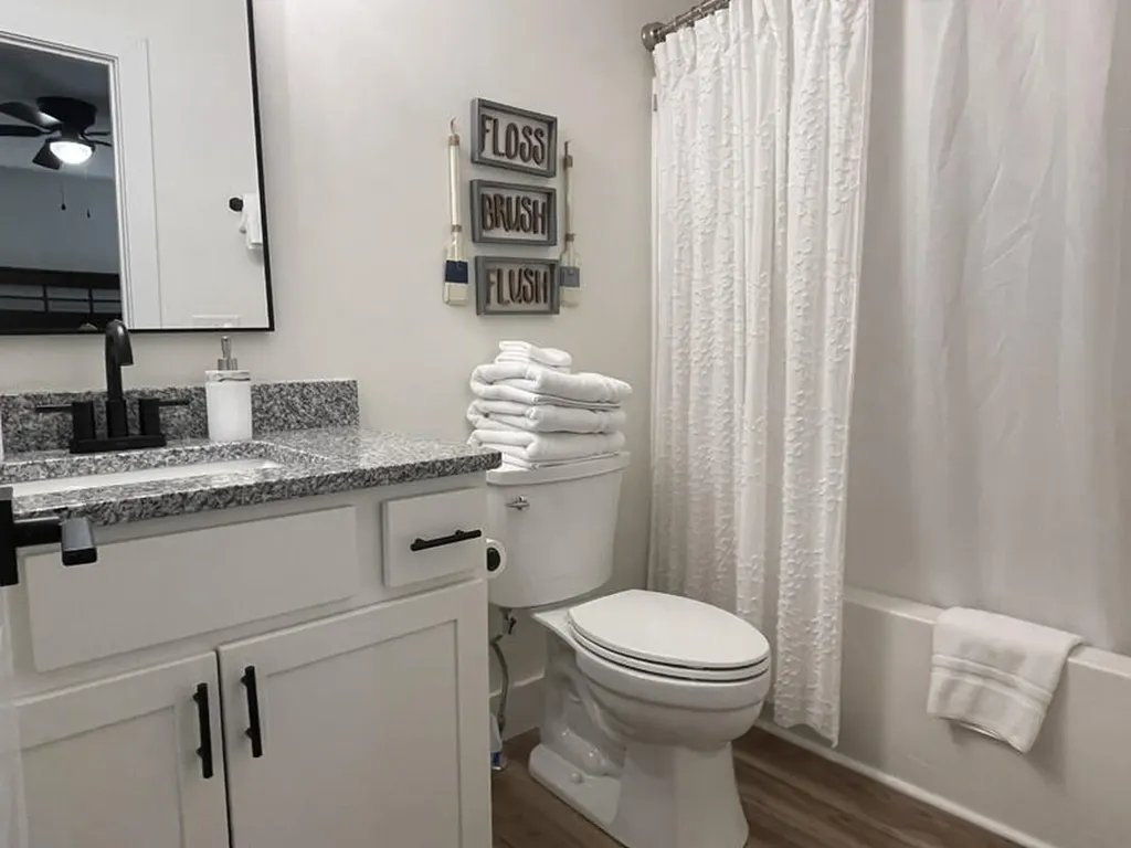 124 Highway 1611 Russell Springs KY 42642