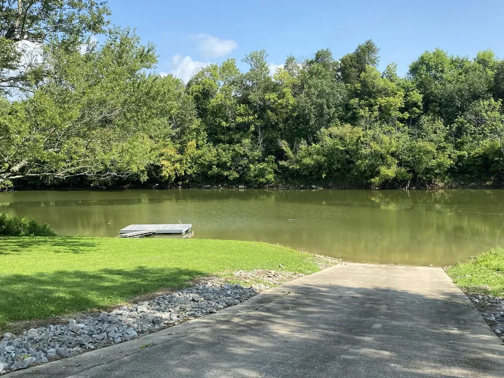 90 Meadow Point Drive Lancaster KY 40444