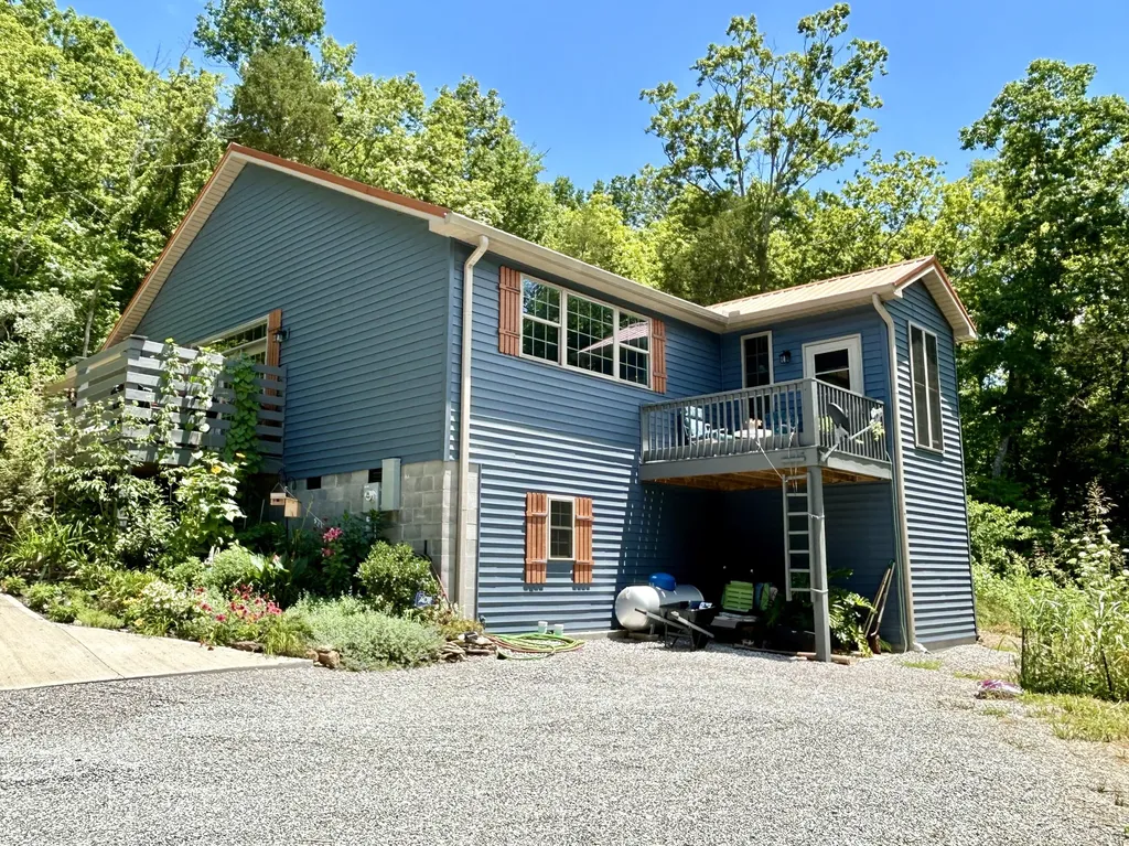 3296 Omega Park Road Somerset KY 42501