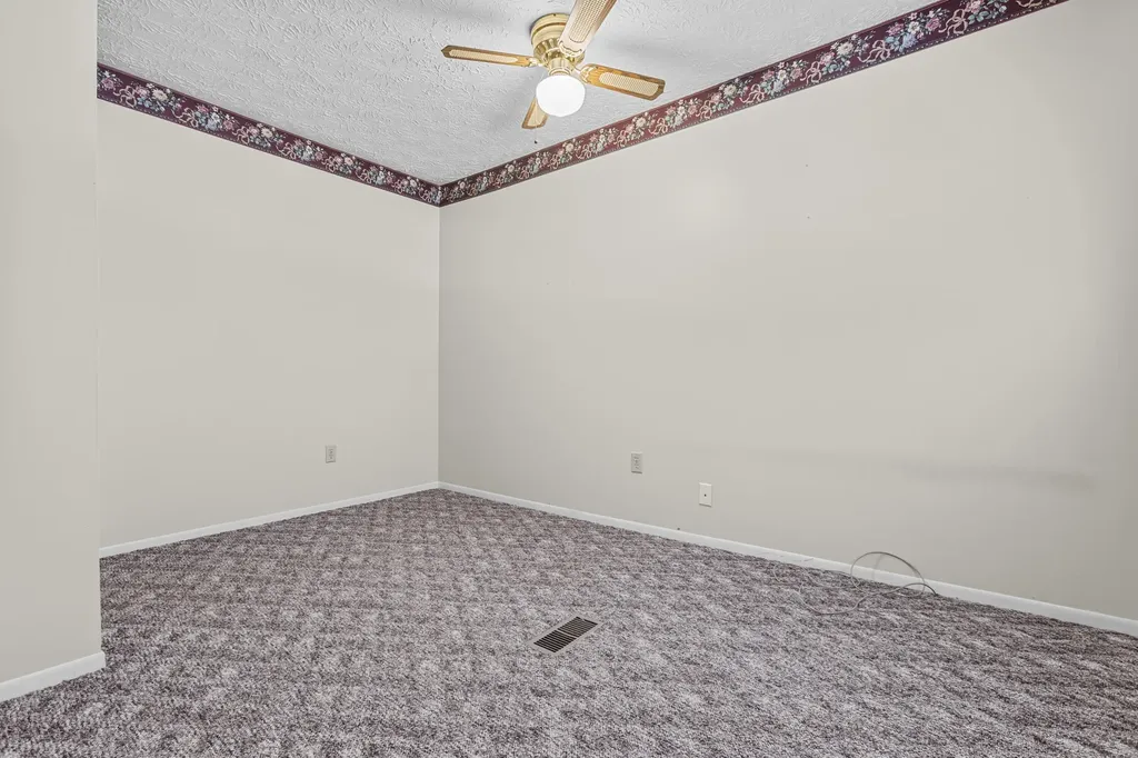 8594 Highway 705 West Liberty KY 41472