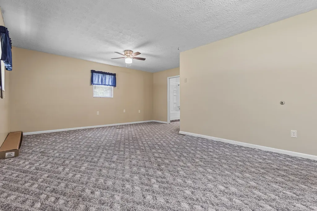 8594 Highway 705 West Liberty KY 41472