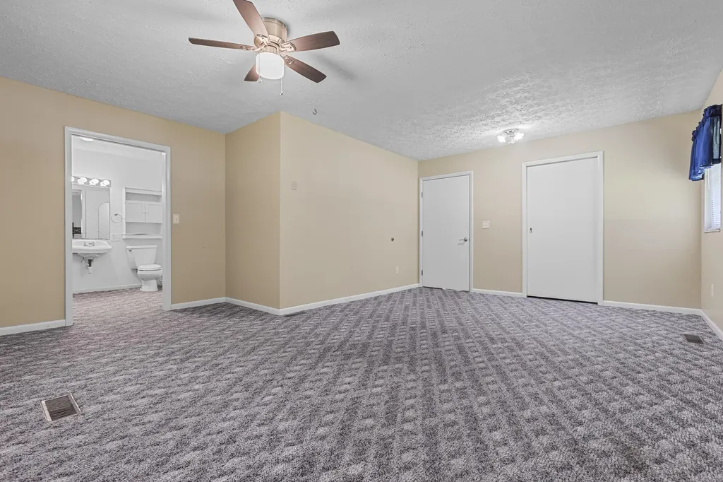 8594 Highway 705 West Liberty KY 41472