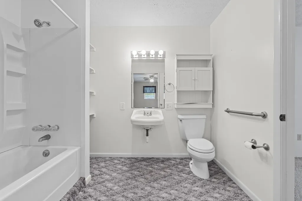 8594 Highway 705 West Liberty KY 41472