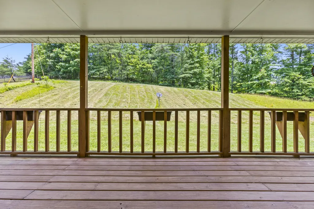8594 Highway 705 West Liberty KY 41472