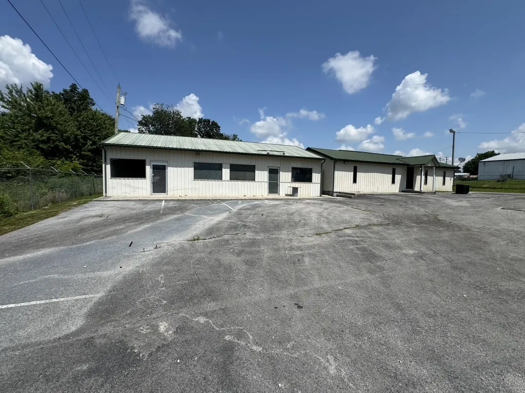40 Glenview Road London KY 40741