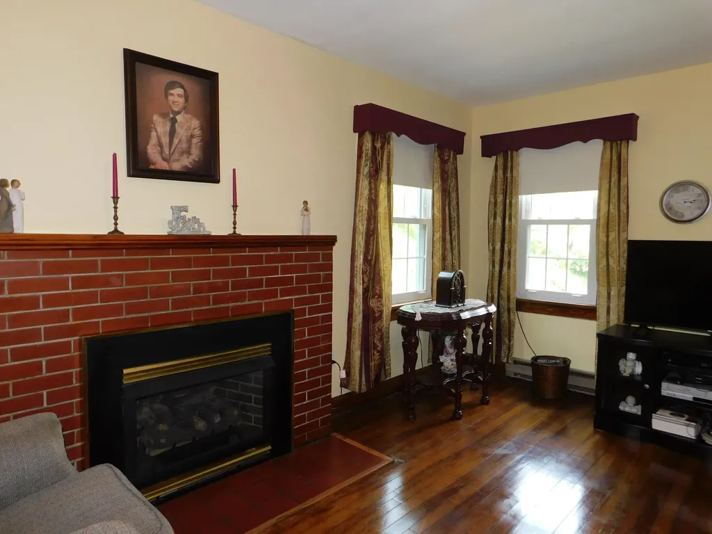 15718 Highway 522 Cumberland KY 40823