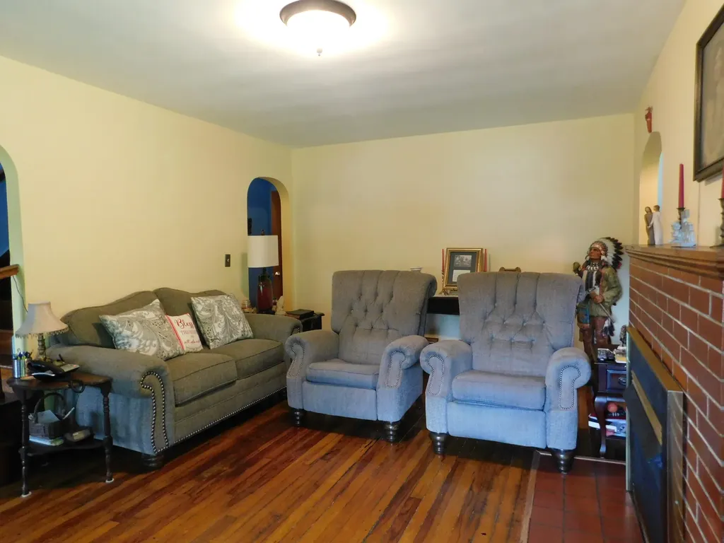 15718 Highway 522 Cumberland KY 40823