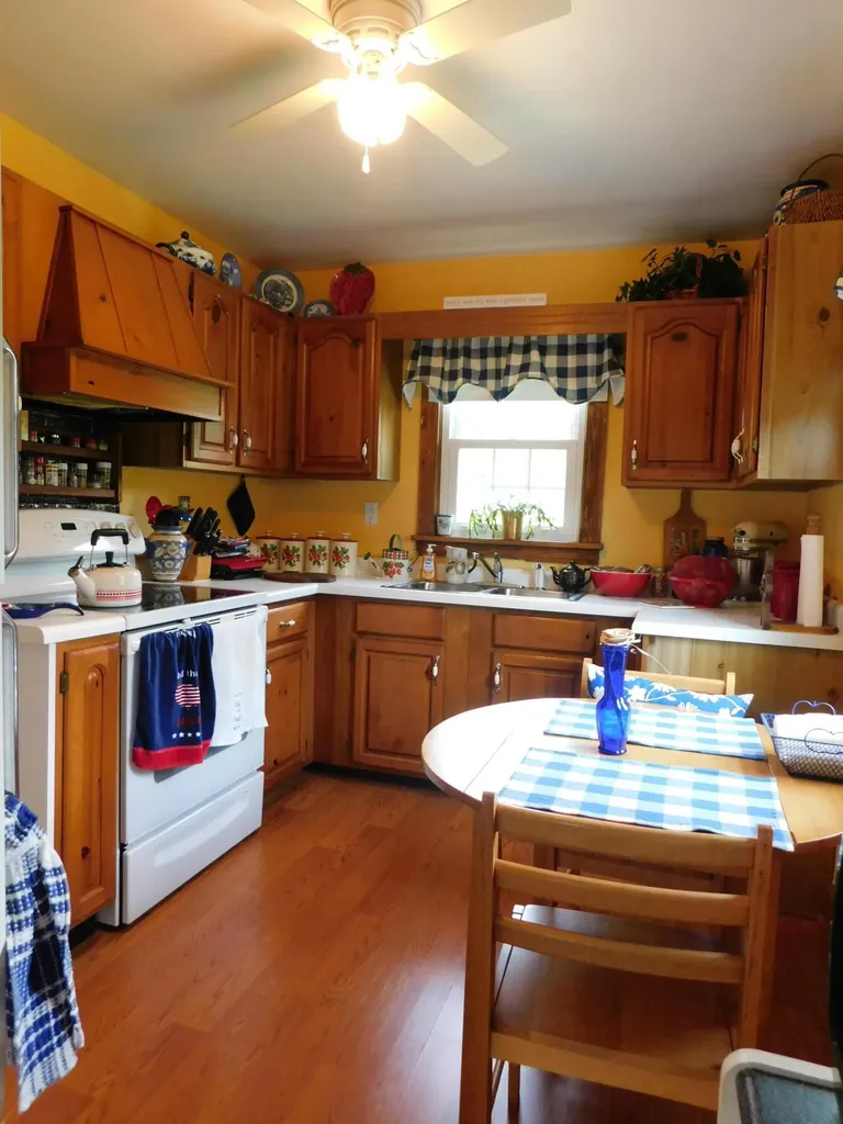 15718 Highway 522 Cumberland KY 40823