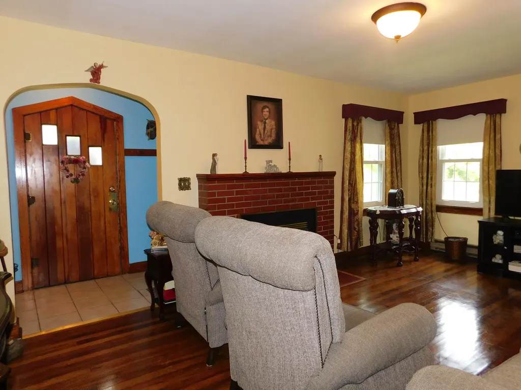 15718 Highway 522 Cumberland KY 40823