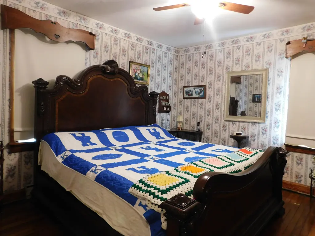 15718 Highway 522 Cumberland KY 40823
