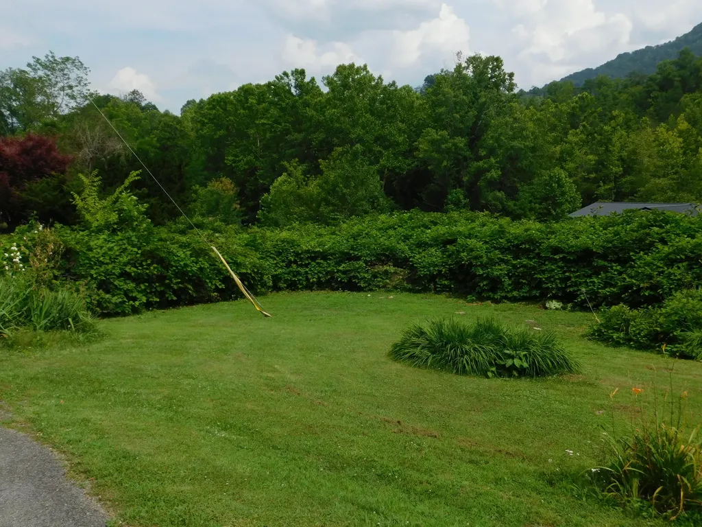 15718 Highway 522 Cumberland KY 40823