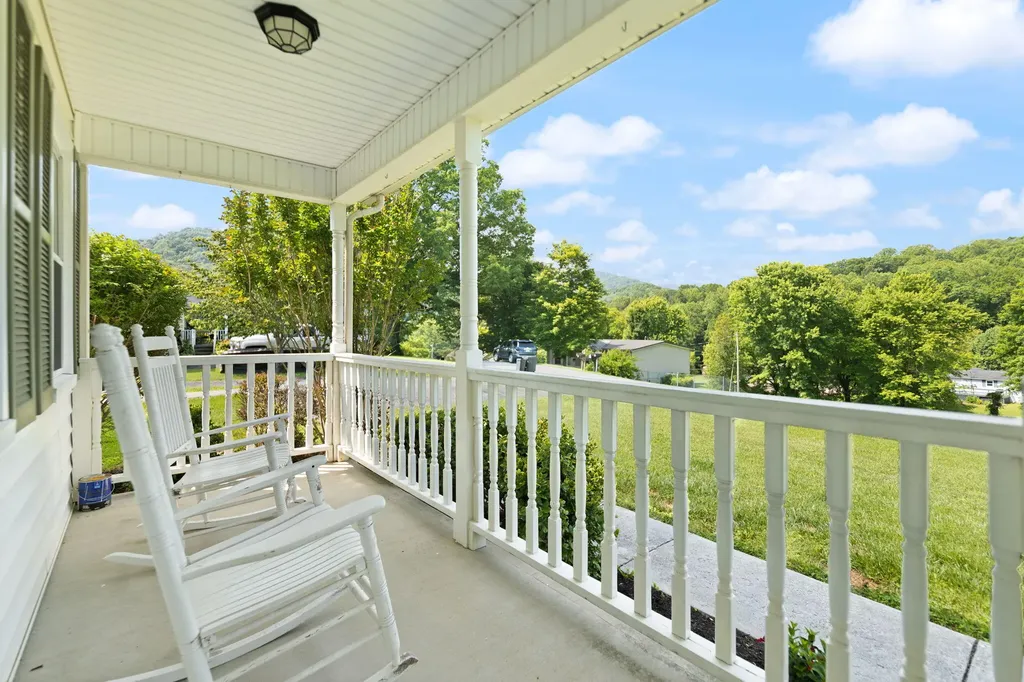 185 Pine Mountain Estate Road Pineville KY 40977