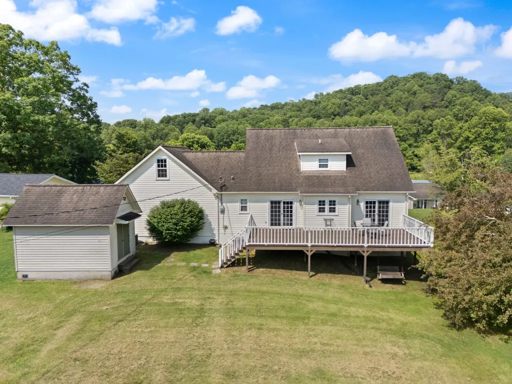 185 Pine Mountain Estate Road Pineville KY 40977