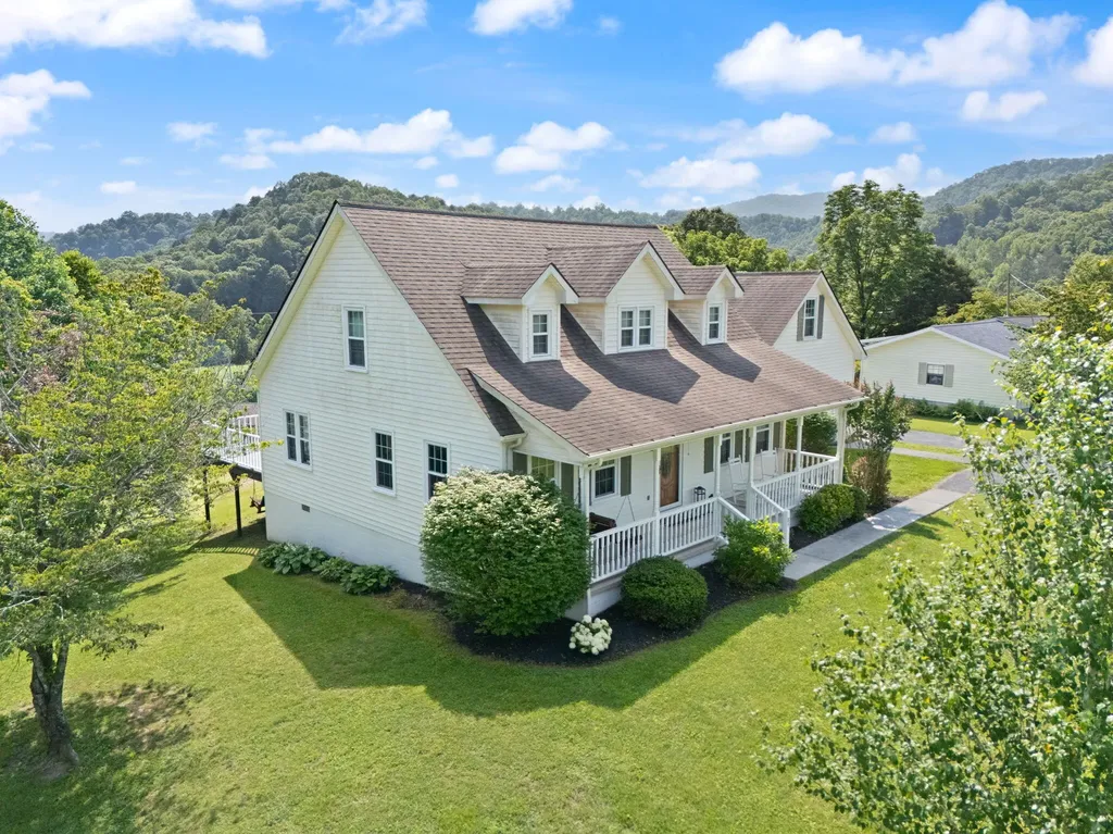 185 Pine Mountain Estate Road Pineville KY 40977