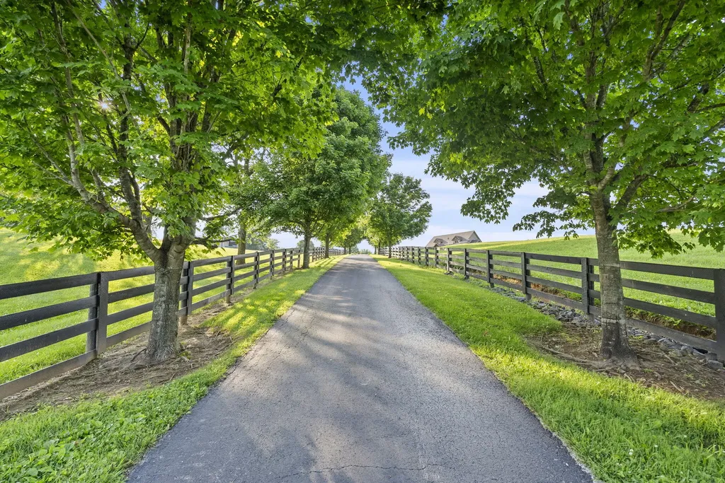 4111 Stanford Road Danville KY 40422