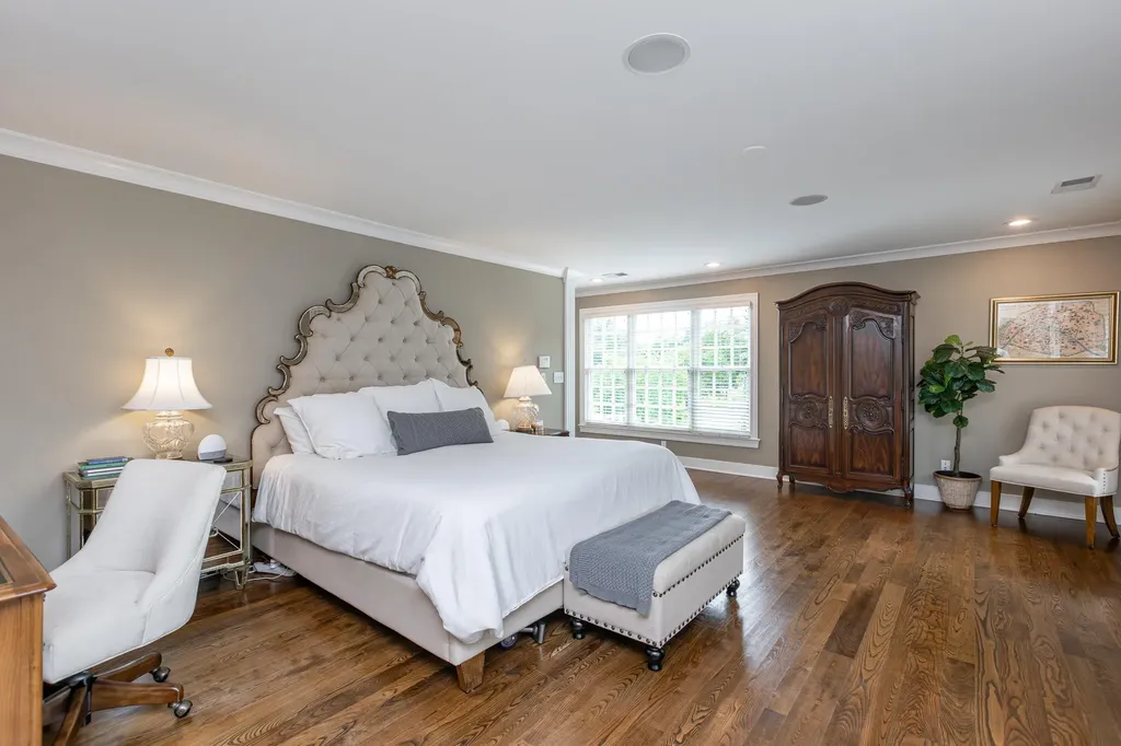 649 Lakeshore Drive Lexington KY 40502
