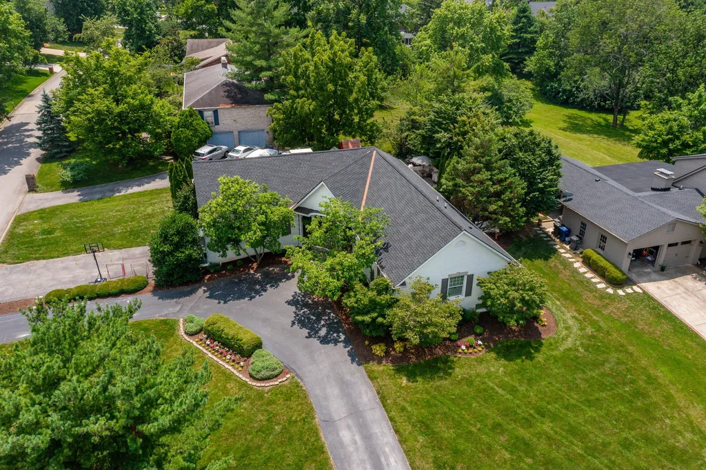 649 Lakeshore Drive Lexington KY 40502