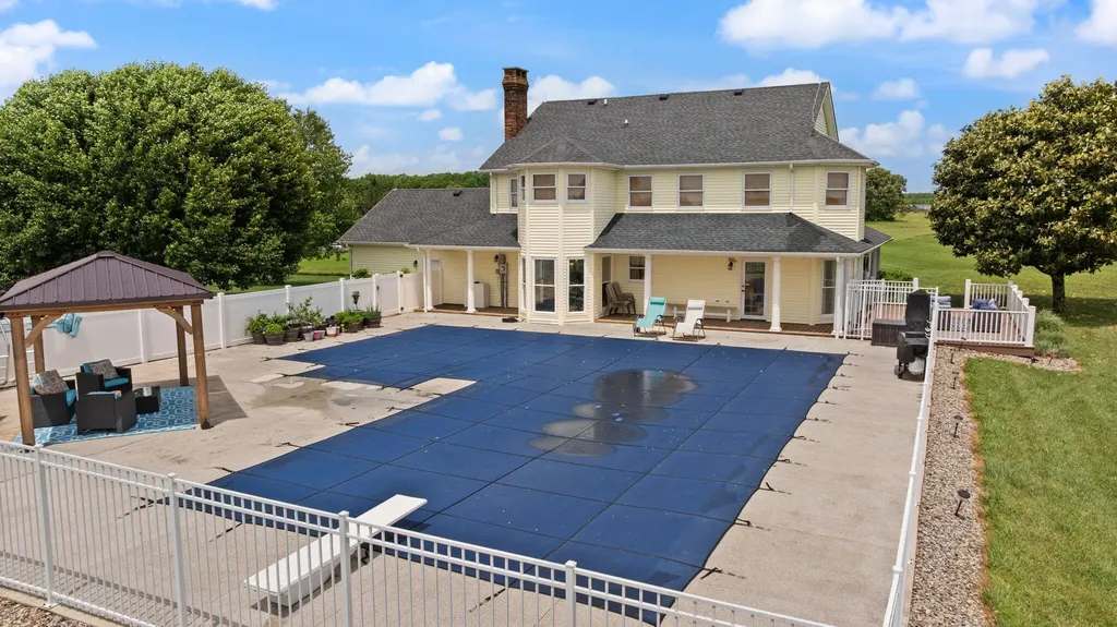 2295 Ky-92 Jamestown KY 42629