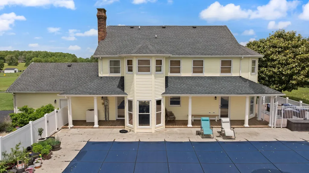 2295 Ky-92 Jamestown KY 42629
