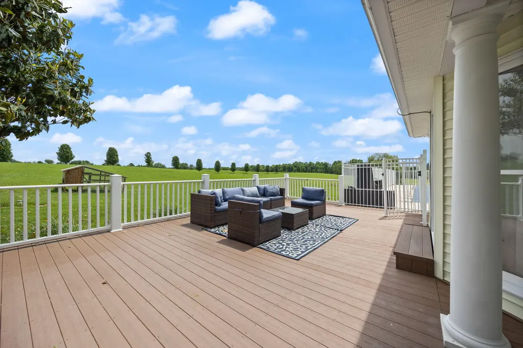 2295 Ky-92 Jamestown KY 42629