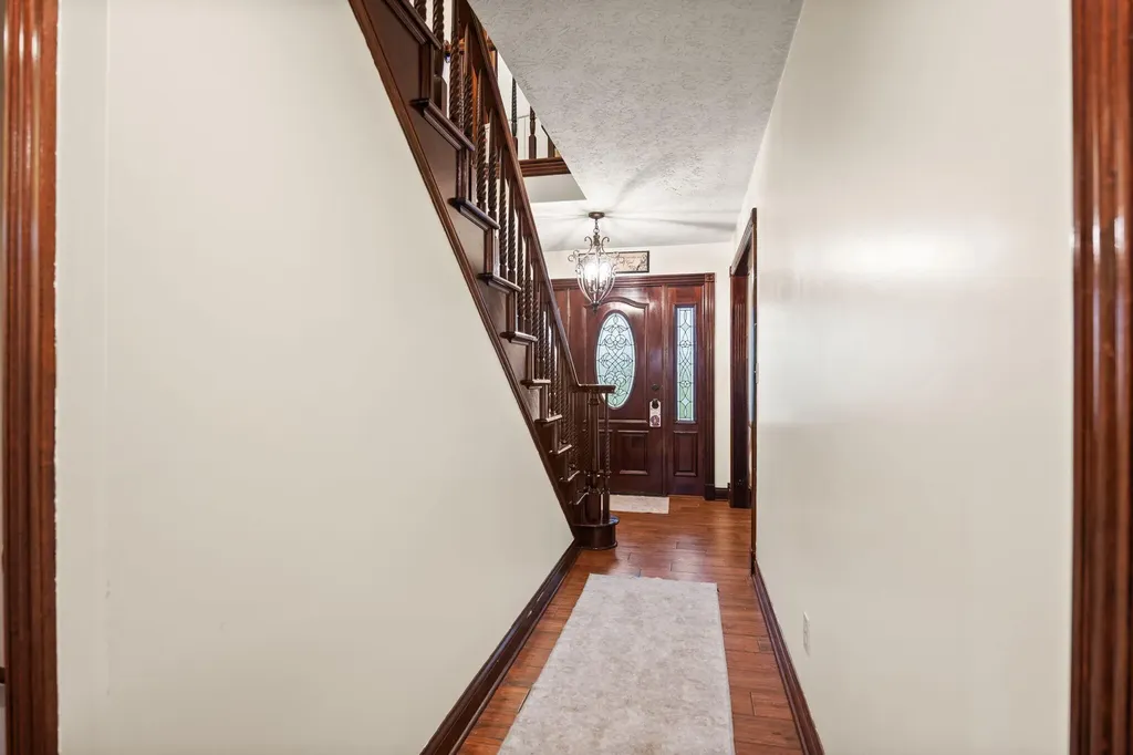 2295 Ky-92 Jamestown KY 42629