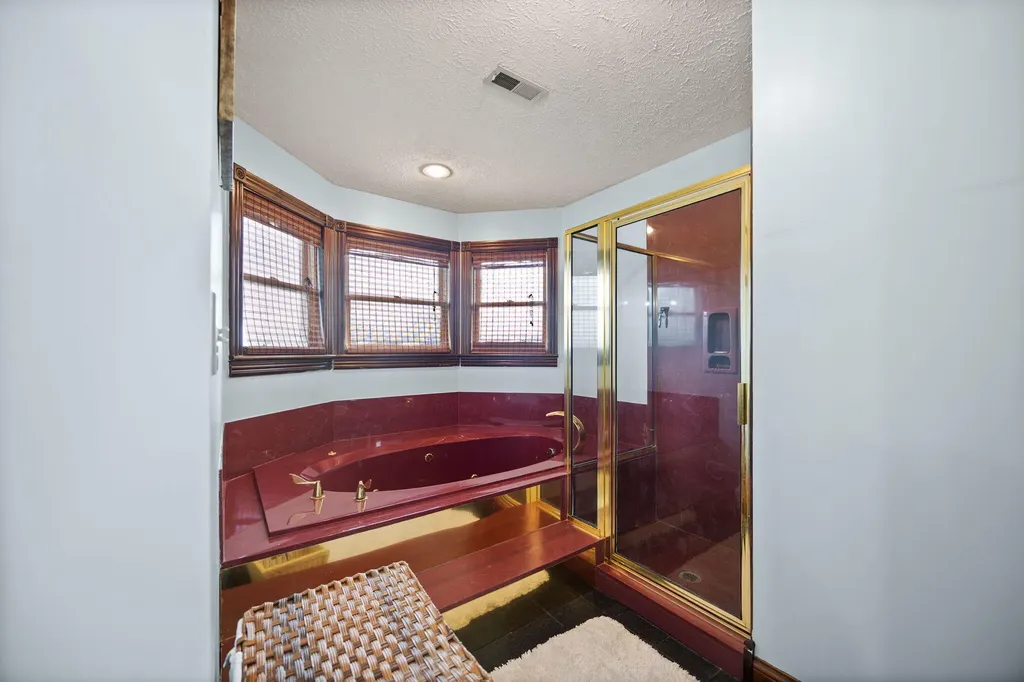 2295 Ky-92 Jamestown KY 42629