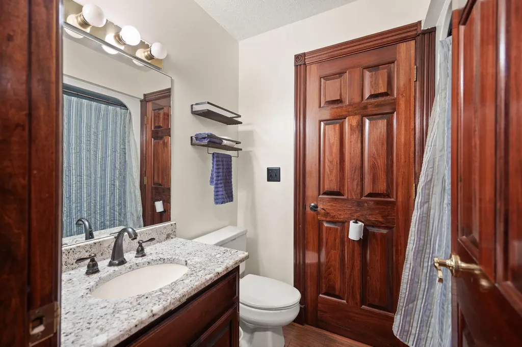 2295 Ky-92 Jamestown KY 42629
