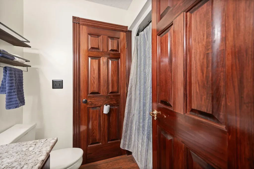 2295 Ky-92 Jamestown KY 42629