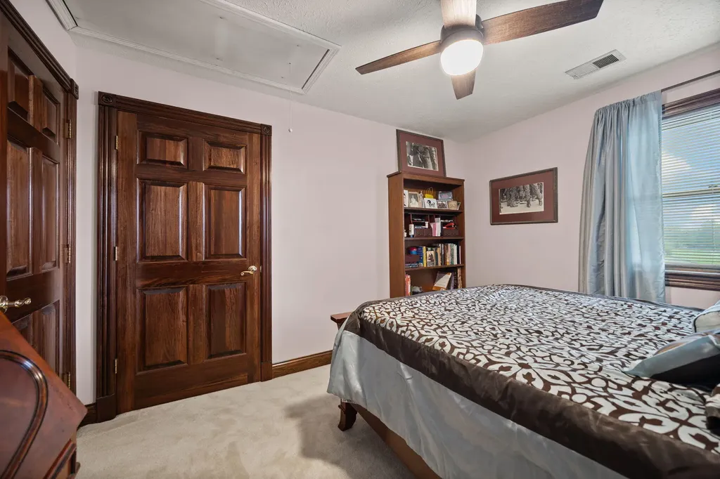 2295 Ky-92 Jamestown KY 42629