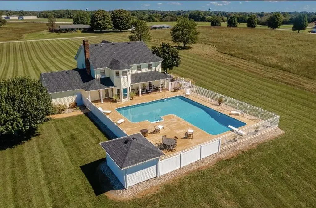 2295 Ky-92 Jamestown KY 42629