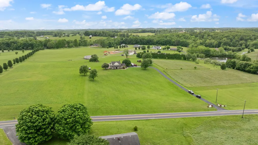 2295 Ky-92 Jamestown KY 42629