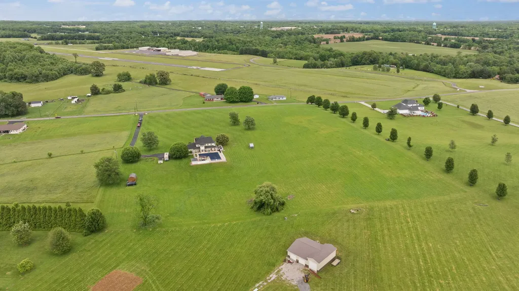2295 Ky-92 Jamestown KY 42629