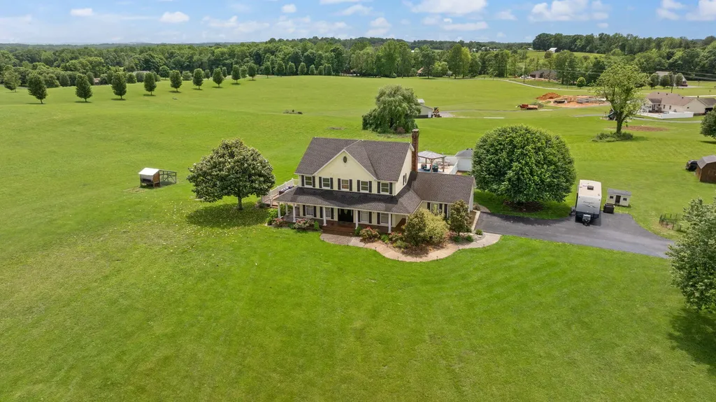 2295 Ky-92 Jamestown KY 42629