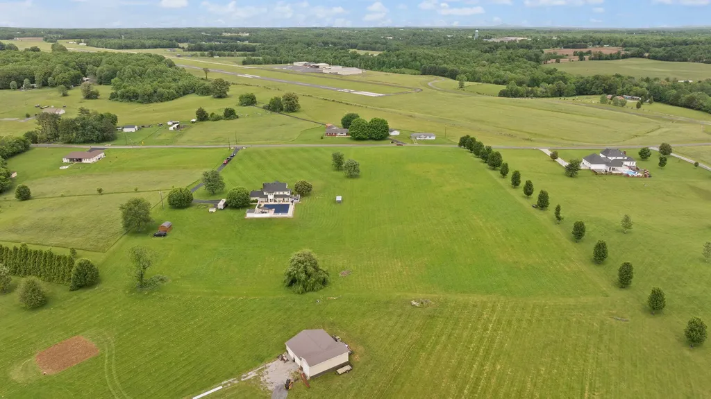 2295 Ky-92 Jamestown KY 42629