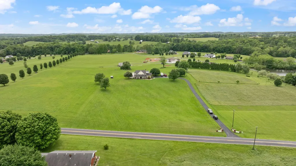 2295 Ky-92 Jamestown KY 42629