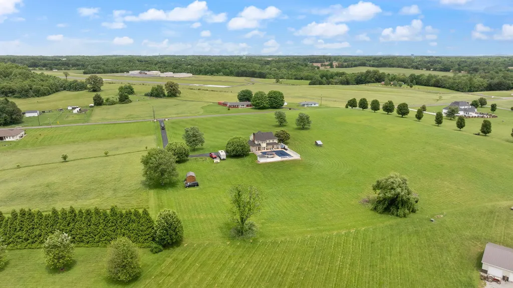 2295 Ky-92 Jamestown KY 42629