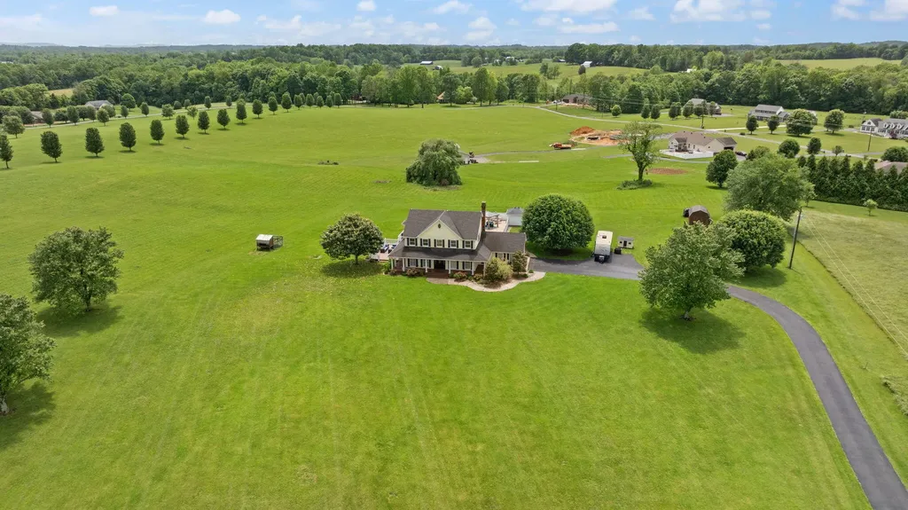 2295 Ky-92 Jamestown KY 42629
