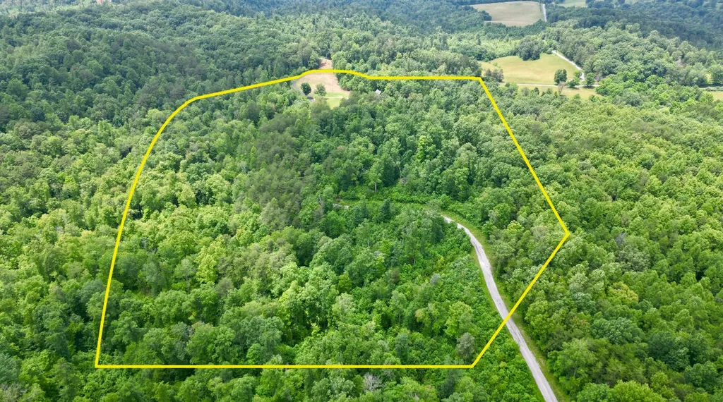 1496 Conrad Cemetary Road Somerset KY 42503