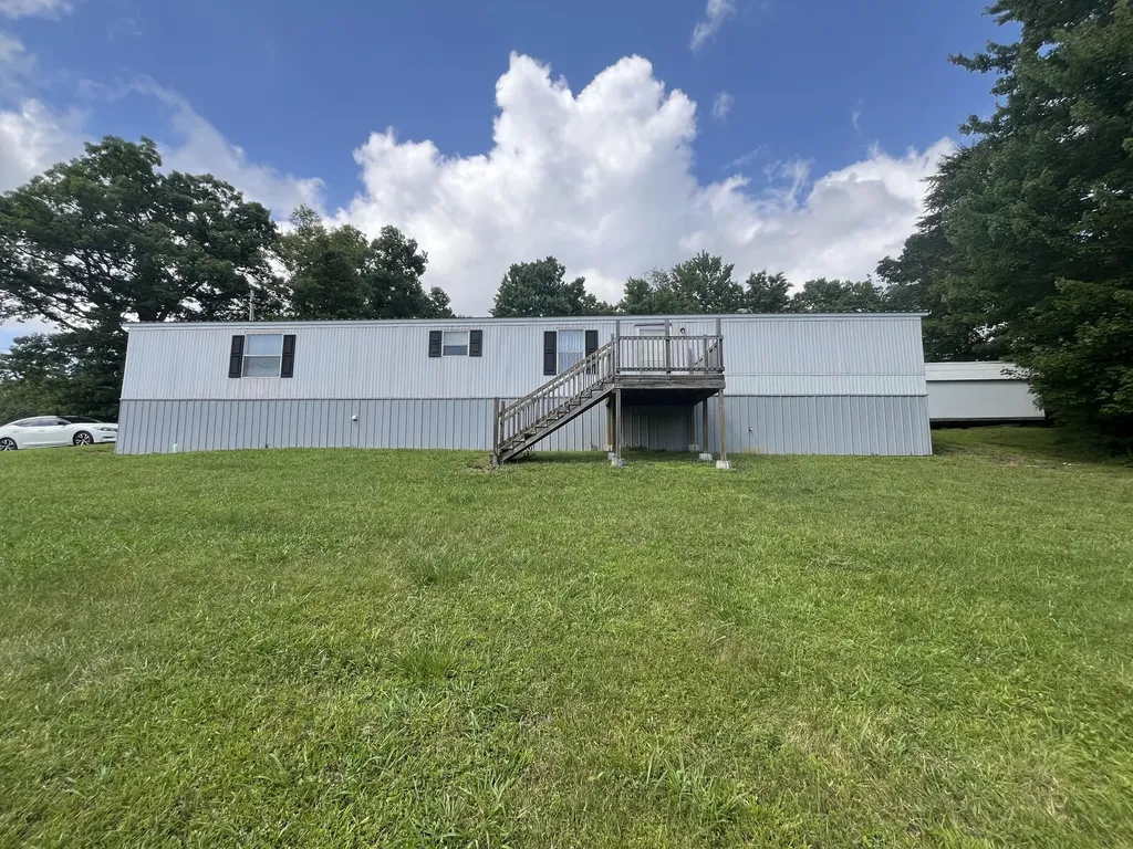 1496 Conrad Cemetary Road Somerset KY 42503