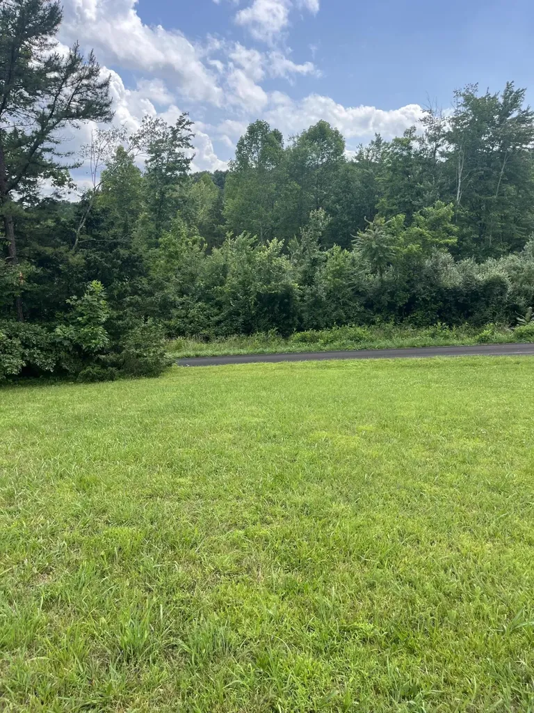 1496 Conrad Cemetary Road Somerset KY 42503