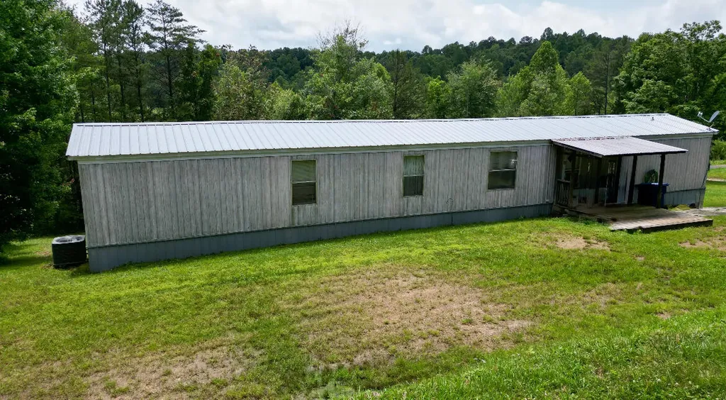 1496 Conrad Cemetary Road Somerset KY 42503