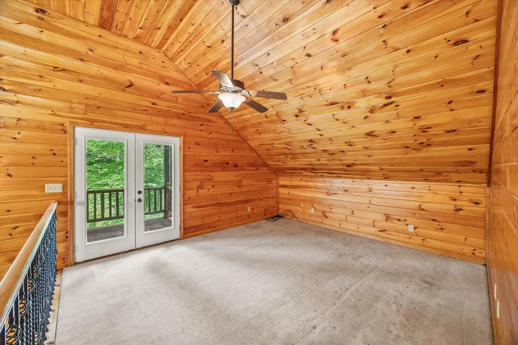 150 Bear Paw Road Albany KY 42602